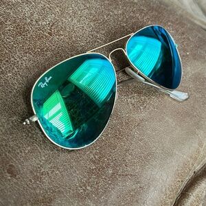 Ray-Ban Silver Green Aviator Sunglasses